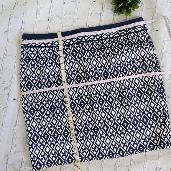 MARIO SERRANI Italy Geometric Lined Stretch Short Skirt - Picture 8 of 9